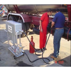 Czyszczenie zbiorników plastikowych - Industry Diesel&Oil